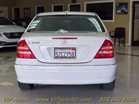 Used 2007 Mercedes-Benz C 350 Sedan image 7