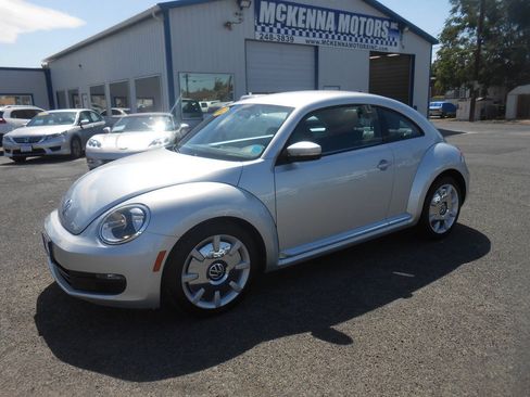 Used 2012 Volkswagen Beetle 2.5 FWD image 5