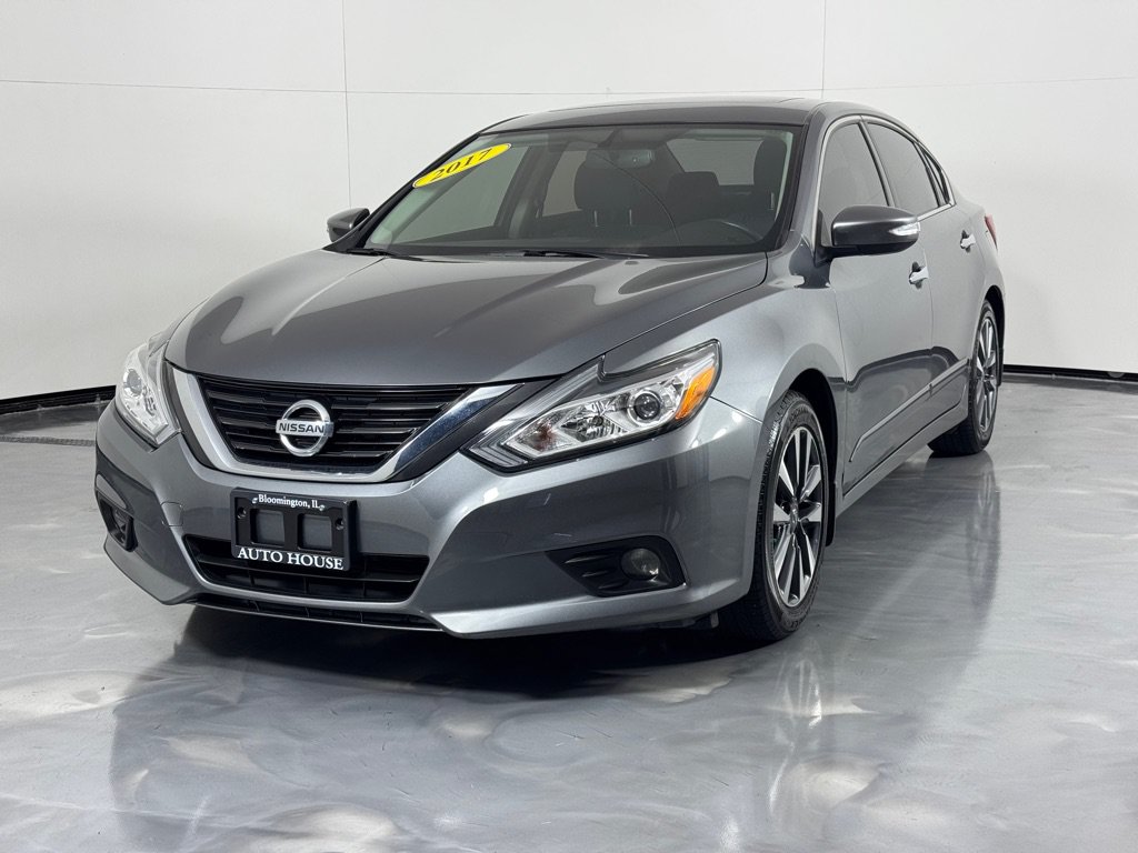 Used 2017 Nissan Altima 2.5 SV w/ Convenience Package FWD image 9
