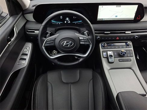 Used 2024 Hyundai Palisade SEL image 11
