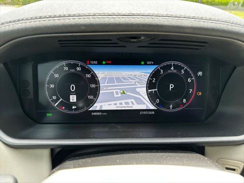 Used 2020 Land Rover Discovery HSE AWD/4WD image 13