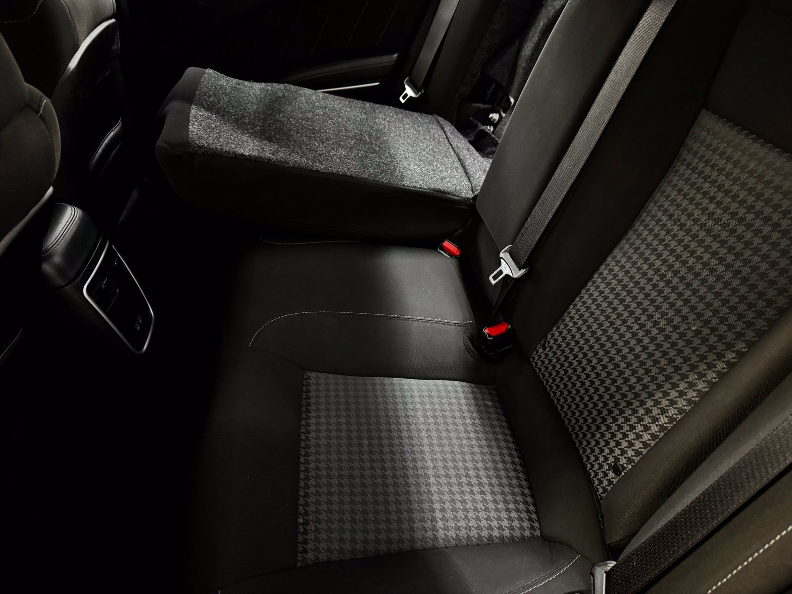 Used 2023 Dodge Charger GT RWD image 31