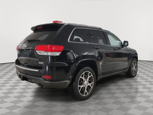 Used 2018 Jeep Grand Cherokee Limited AWD/4WD image 29