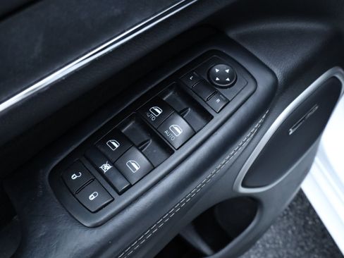 Used 2015 Jeep Grand Cherokee SRT w/ Trailer Tow Group IV image 29