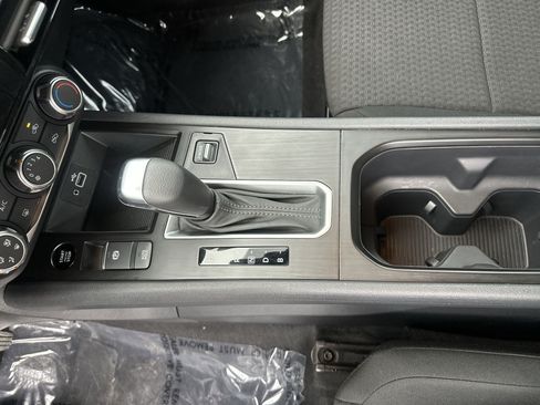 Used 2025 Nissan Kicks S AWD/4WD image 20