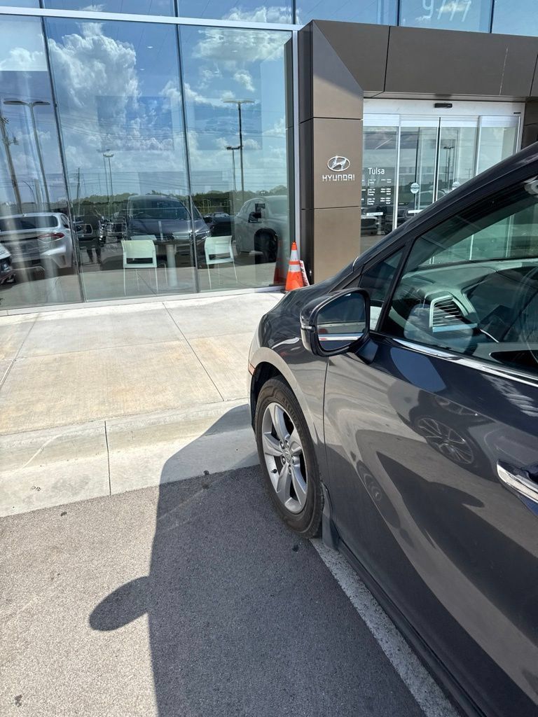 Used 2018 Honda Odyssey EX-L image 8