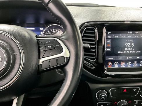 Used 2020 Jeep Compass Limited AWD/4WD image 12