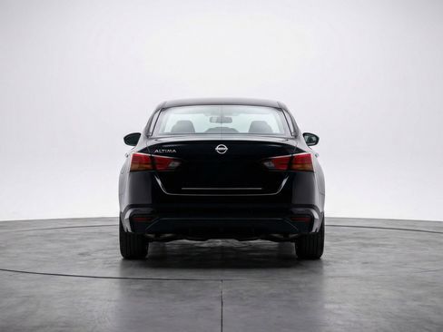 Used 2025 Nissan Altima 2.5 SV image 7