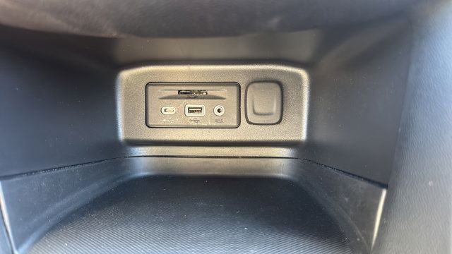 Used 2024 Chevrolet Equinox RS AWD/4WD image 21