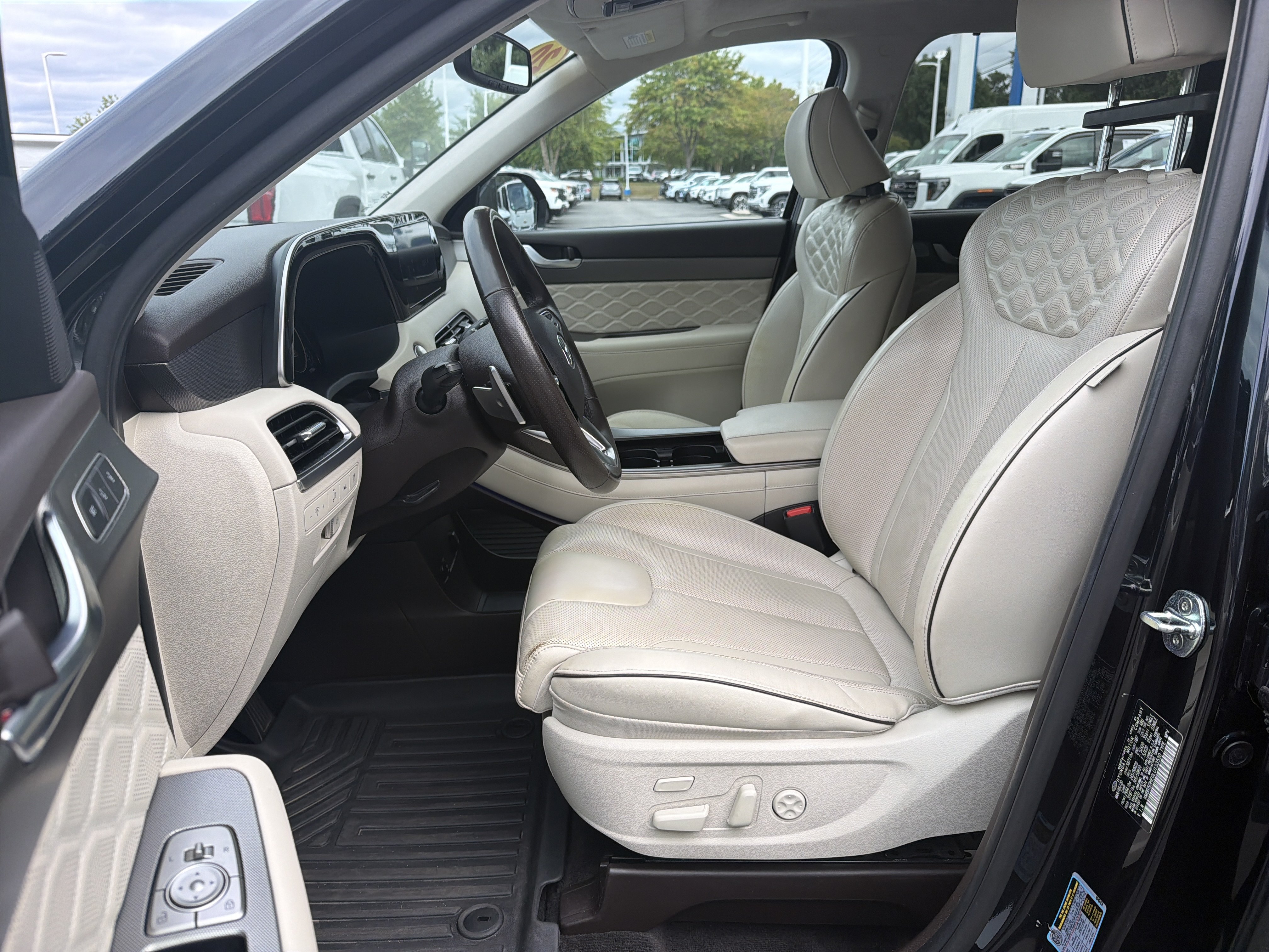 Used 2020 Hyundai Palisade Limited AWD/4WD image 16