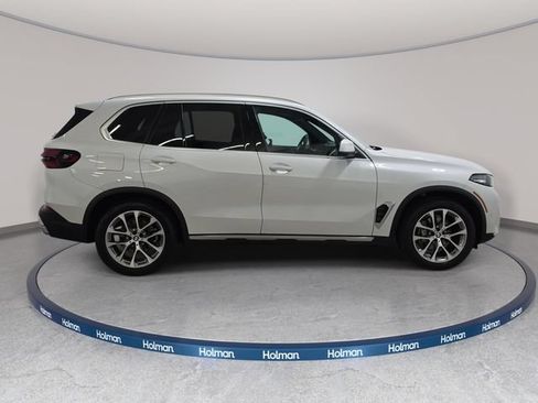 Certified 2024 BMW X5 xDrive40i w/ Parking Assistance Package AWD/4WD image 4