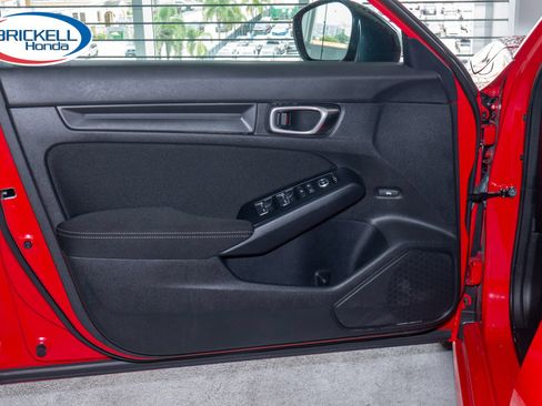 Used 2023 Honda Civic Sport image 11