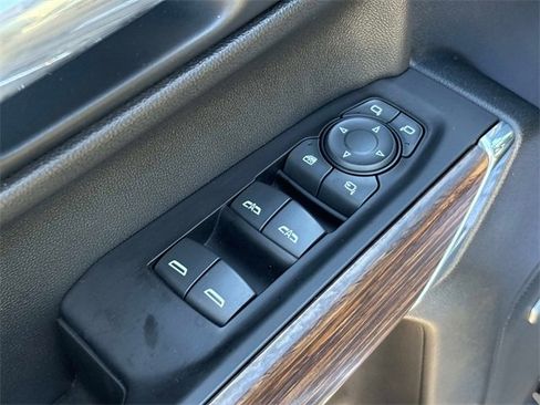 Used 2019 Chevrolet Silverado 1500 High Country image 26