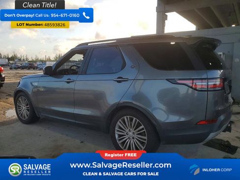 Used 2017 Land Rover Discovery HSE AWD/4WD image 3