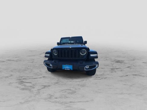 New 2025 Jeep Gladiator Sport image 3