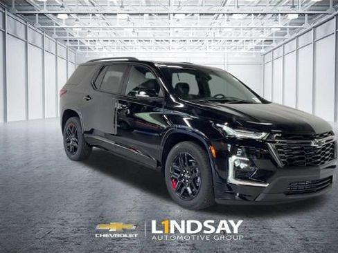 Used 2023 Chevrolet Traverse Premier w/ Redline Edition AWD/4WD image 9