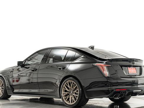 Used 2022 Cadillac CT5 V Blackwing image 34