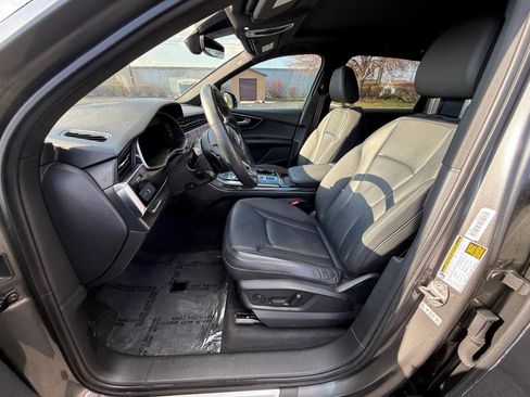 Used 2021 Audi Q7 3.0T Premium image 8