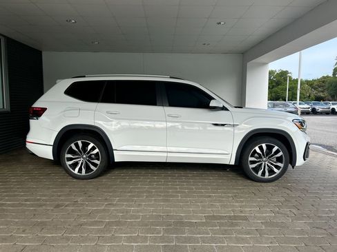Certified 2021 Volkswagen Atlas SEL R-Line AWD/4WD image 8