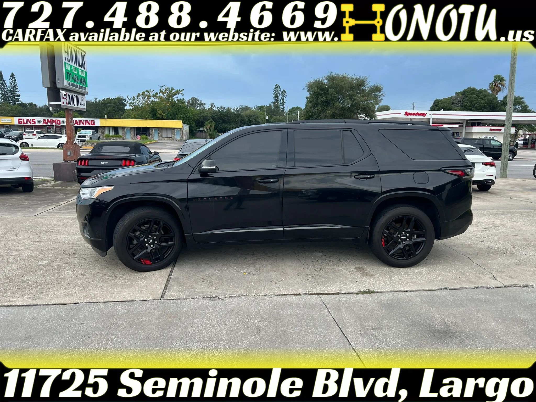 Used 2021 Chevrolet Traverse Premier w/ Redline Edition FWD image 3