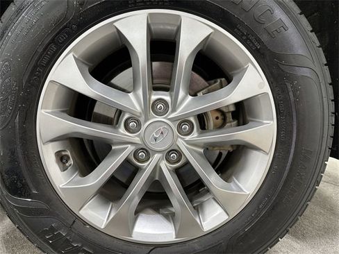 Used 2020 Hyundai Santa Fe SEL image 14