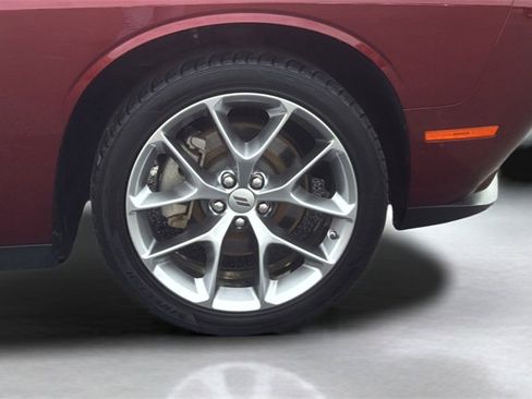 Used 2023 Dodge Challenger SXT w/ Plus Package image 23