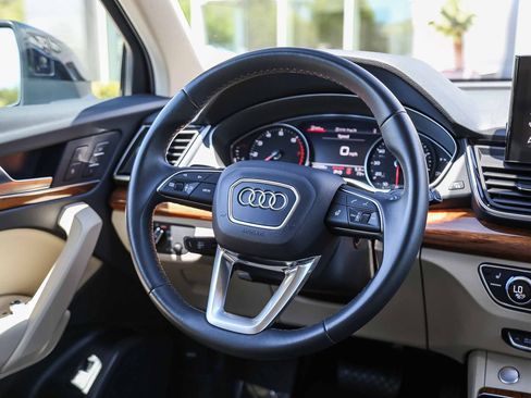 Certified 2023 Audi Q5 Premium w/ Convenience Package AWD/4WD image 16