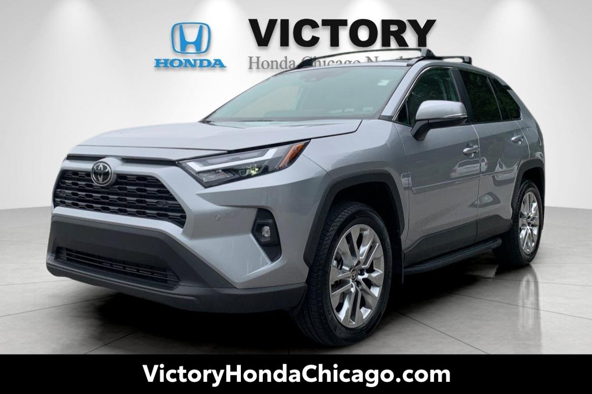 Used 2025 Toyota RAV4 XLE Premium w/ Weather Package AWD/4WD image 1