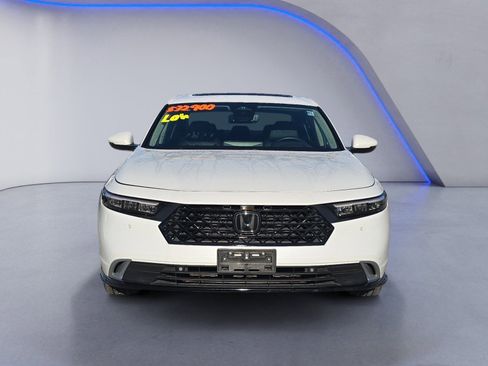 Used 2024 Honda Accord Touring image 7