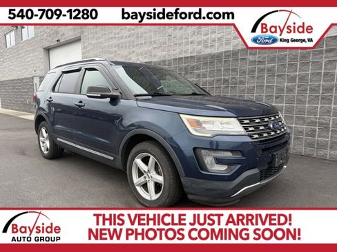 Used 2017 Ford Explorer XLT w/ Equipment Group 202A image 1