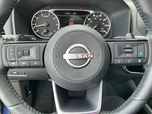 Used 2023 Nissan Rogue SL image 27