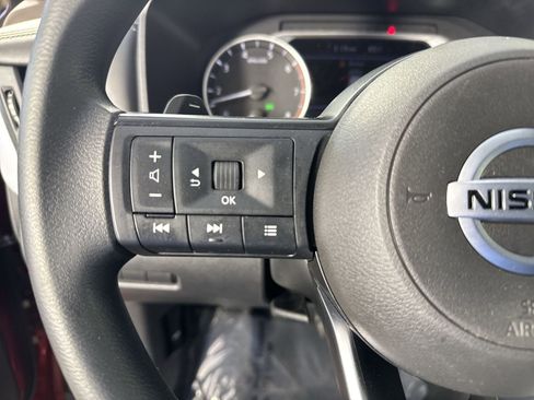 Certified 2021 Nissan Rogue S image 12