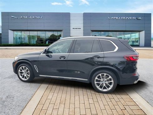Used 2022 BMW X5 xDrive40i w/ Premium Package image 7