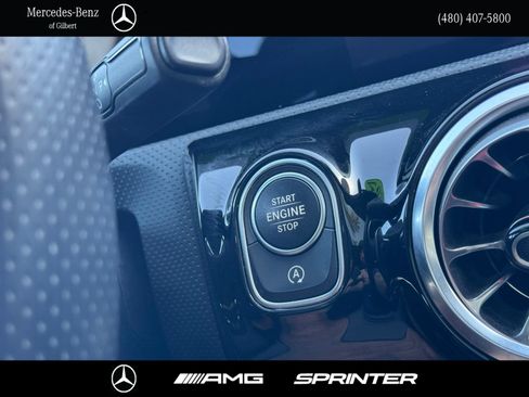 Used 2023 Mercedes-Benz CLA 250 image 34