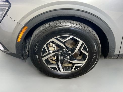 Used 2024 Kia Sportage LX FWD image 13