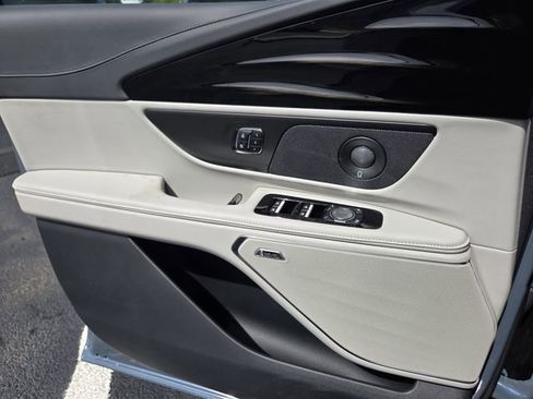 New 2026 Lincoln Nautilus Reserve image 17