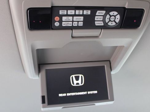 Used 2016 Honda Odyssey SE image 29