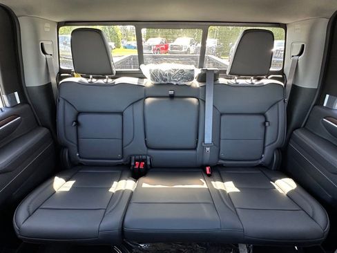 New 2026 GMC Sierra 3500 Denali w/ Denali Reserve Package AWD/4WD image 23