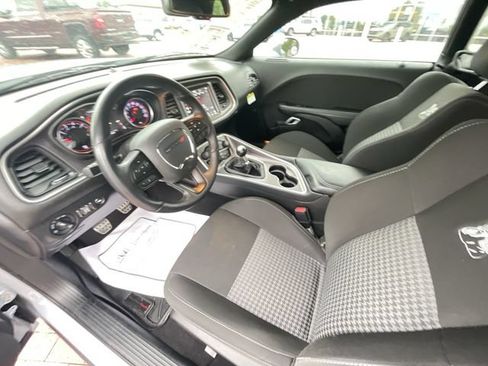 Used 2021 Dodge Challenger R/T Scat Pack RWD image 11