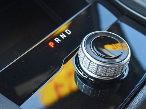 Used 2024 Jeep Grand Cherokee Altitude image 27