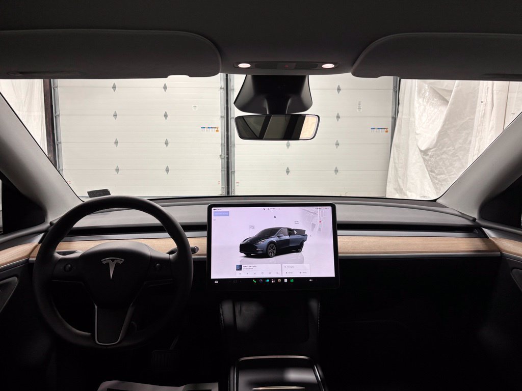 Used 2024 Tesla Model Y Long Range AWD/4WD image 36