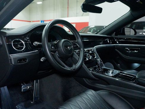 Used 2021 Bentley Flying Spur V8 AWD/4WD image 39