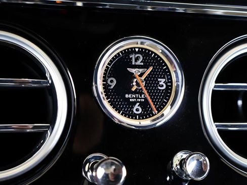 Used 2024 Bentley Continental GT V8 image 32