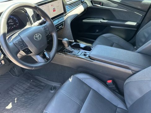 Used 2025 Toyota Camry XLE w/ Premium Package AWD/4WD image 11