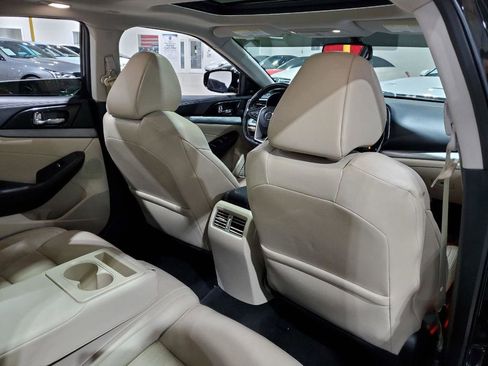 Used 2017 Nissan Maxima 3.5 SL image 22