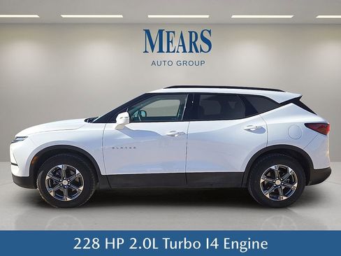 Used 2024 Chevrolet Blazer LT image 3