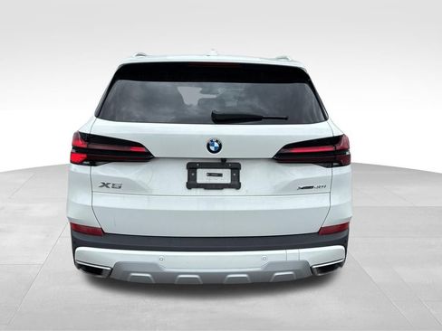Used 2026 BMW X5 xDrive40i AWD/4WD image 4