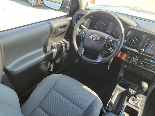Used 2021 Toyota Tacoma SR AWD/4WD image 11