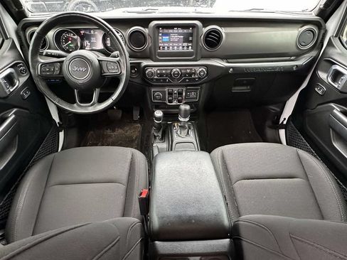 Used 2023 Jeep Wrangler Unlimited w/ Cold Weather Group AWD/4WD image 15
