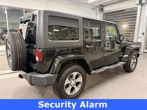 Certified 2017 Jeep Wrangler Unlimited Sahara w/ Connectivity Group image 6